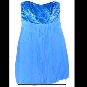 DAVIDS BRIDAL Blue strapless dress 💙